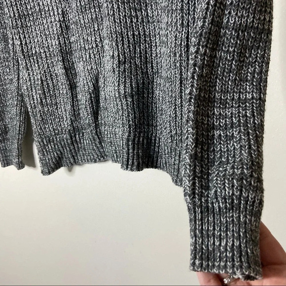 Minimalist Knit Sweater Woven Braided Open Knit Detail Crewneck Size Medium Cozy - Picture 3 of 8